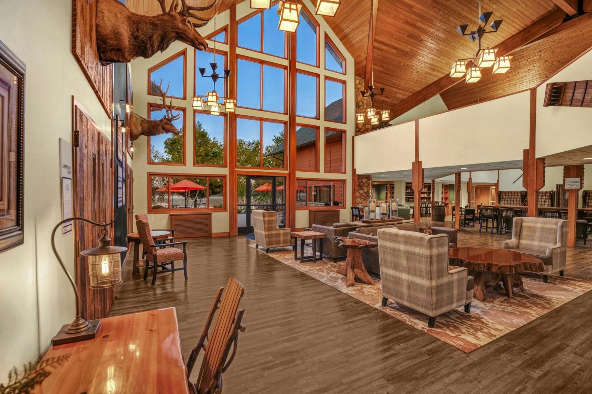 Holiday Inn Express & Suites Hayward By Ihg Exterior foto