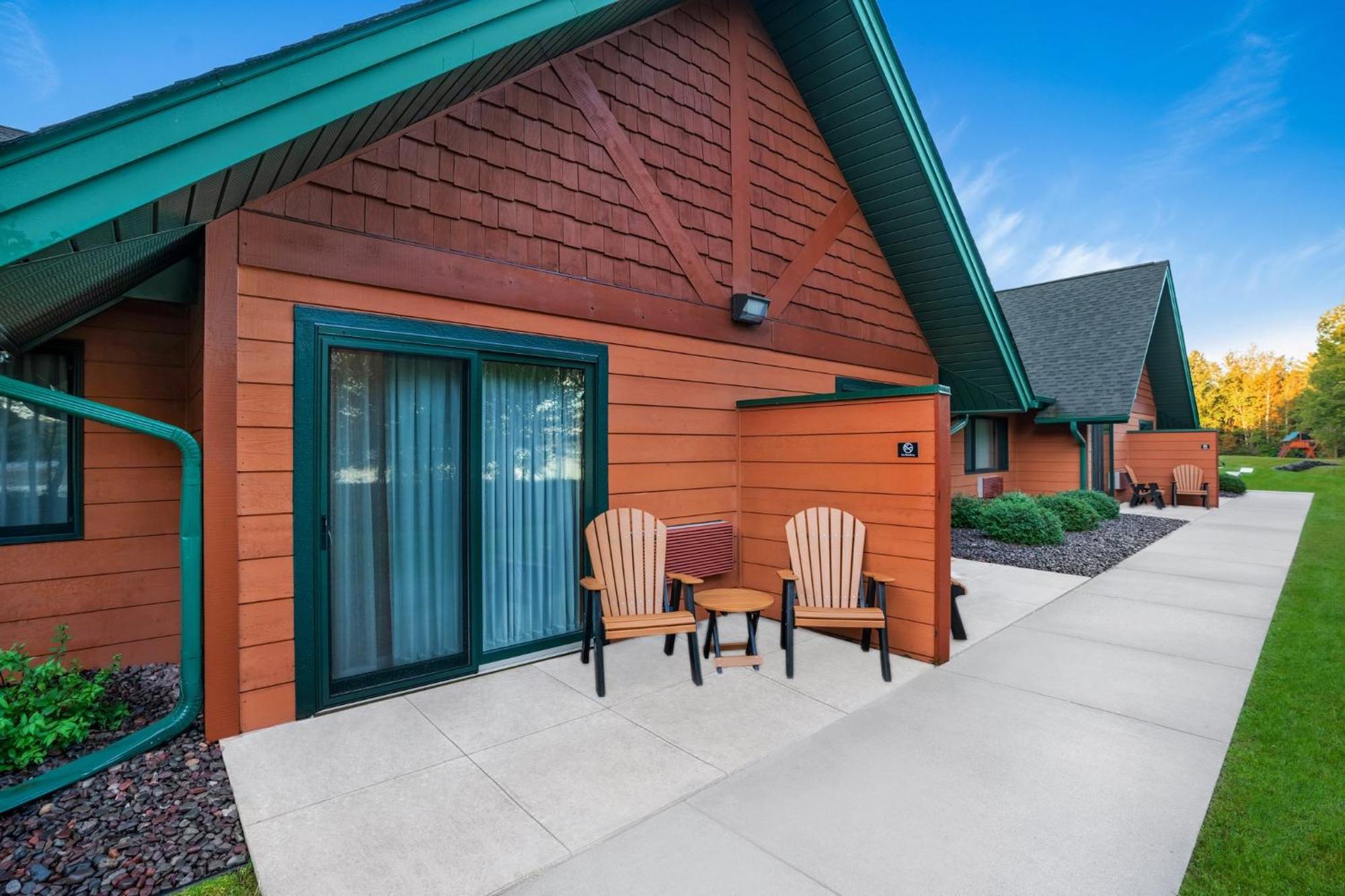 Holiday Inn Express & Suites Hayward By Ihg Exterior foto